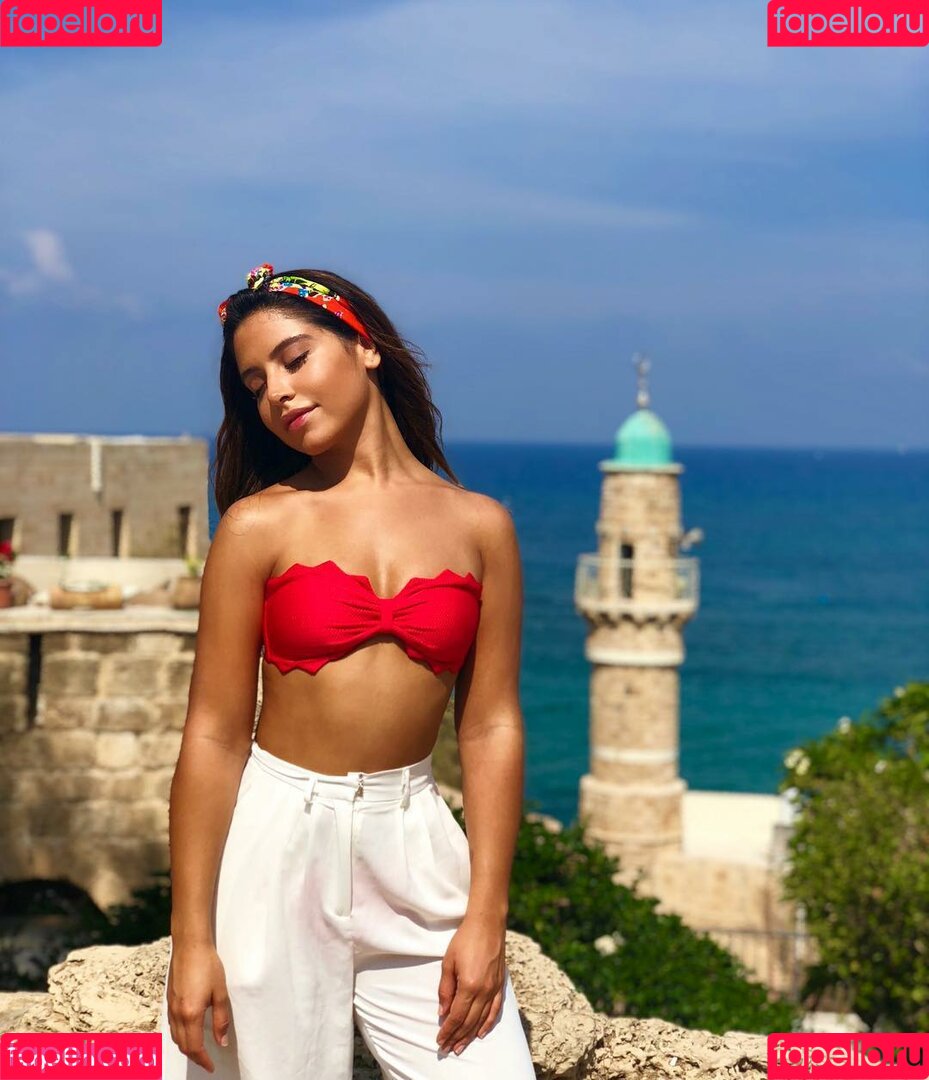 Cinthya Carmona Onlyfans Photo Gallery 