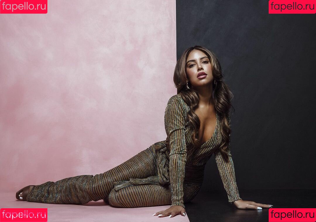 Cinthya Carmona Onlyfans Photo Gallery 