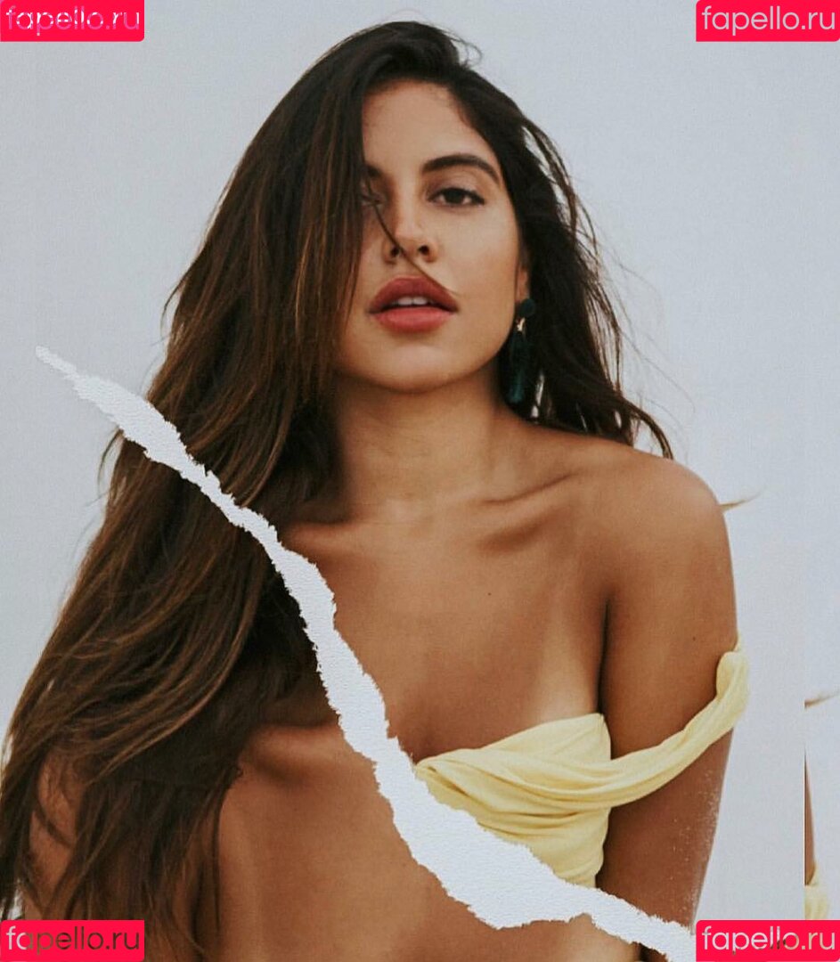 Cinthya Carmona Onlyfans Photo Gallery 