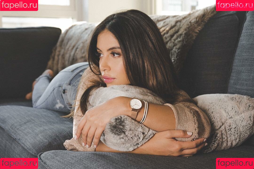 Cinthya Carmona Onlyfans Photo Gallery 