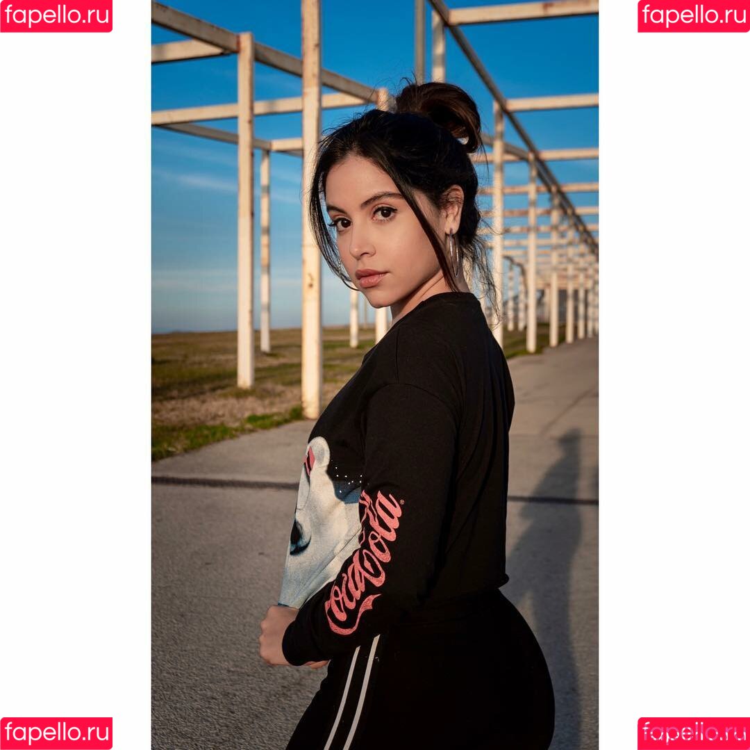 Cinthya Carmona Onlyfans Photo Gallery 