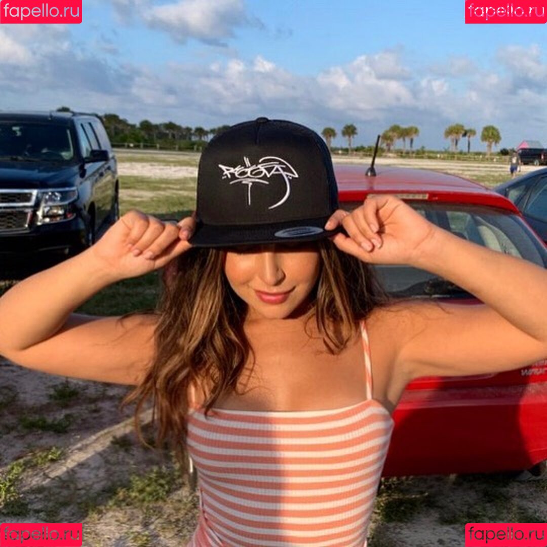 Cinthya Carmona Onlyfans Photo Gallery 