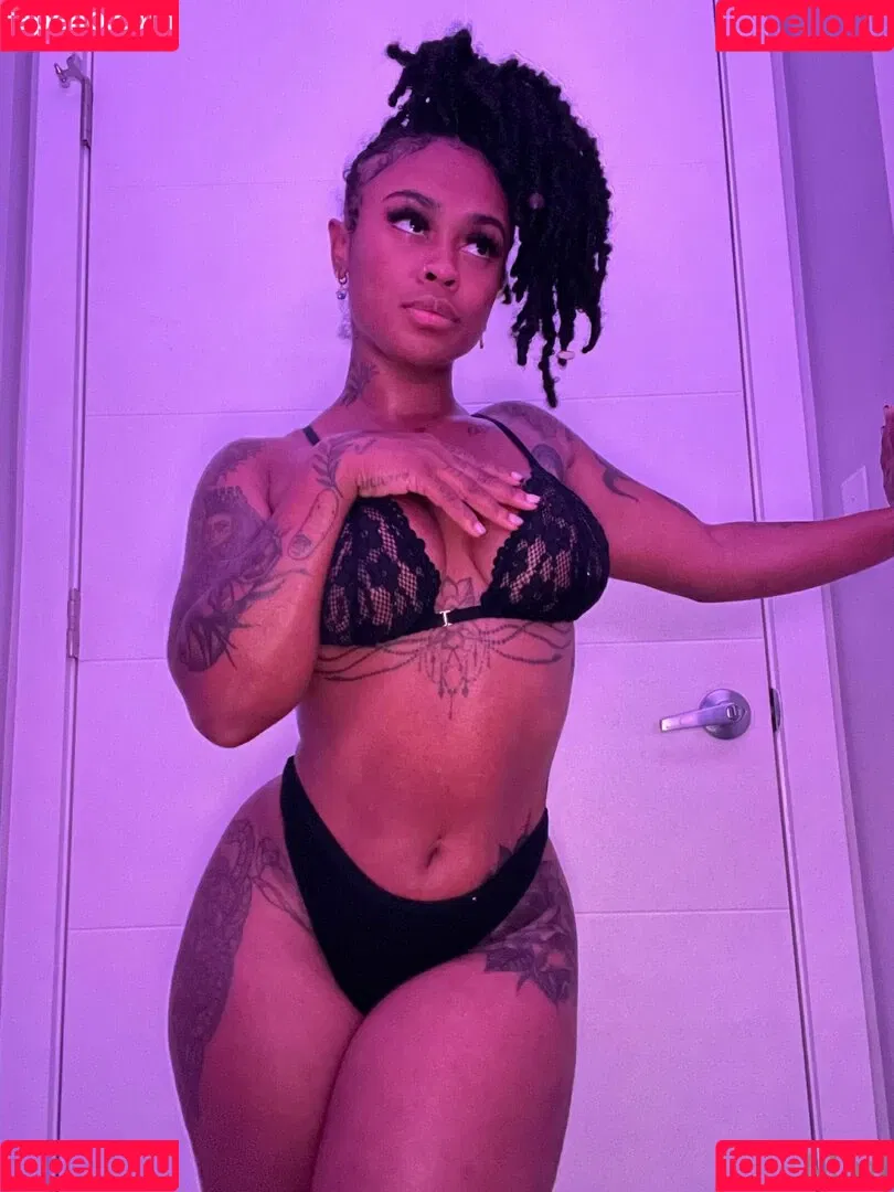 therealbombshell_mint Onlyfans Photo Gallery 