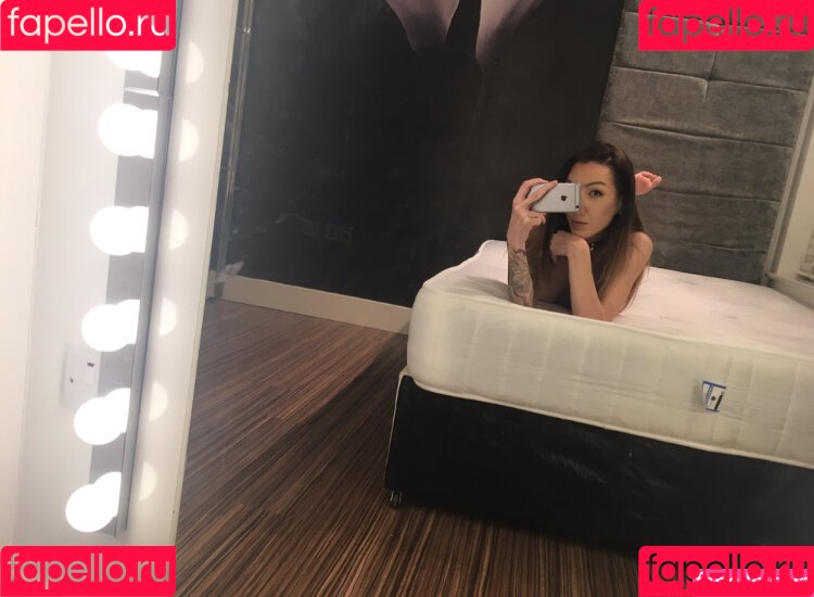 phianixxsg Onlyfans Photo Gallery 