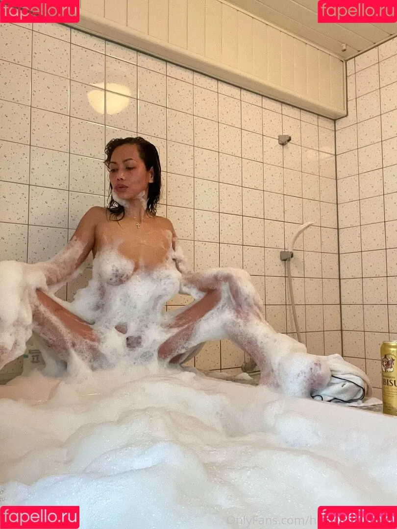 hotasiangranny Onlyfans Photo Gallery 