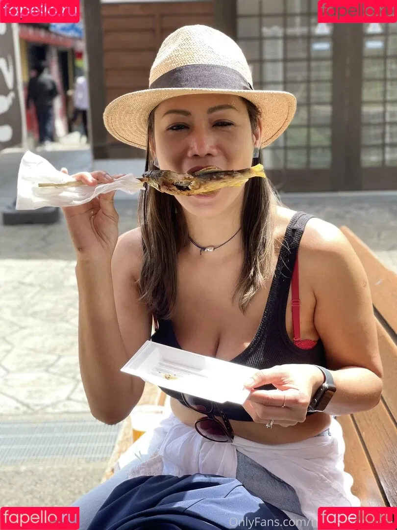 hotasiangranny Onlyfans Photo Gallery 