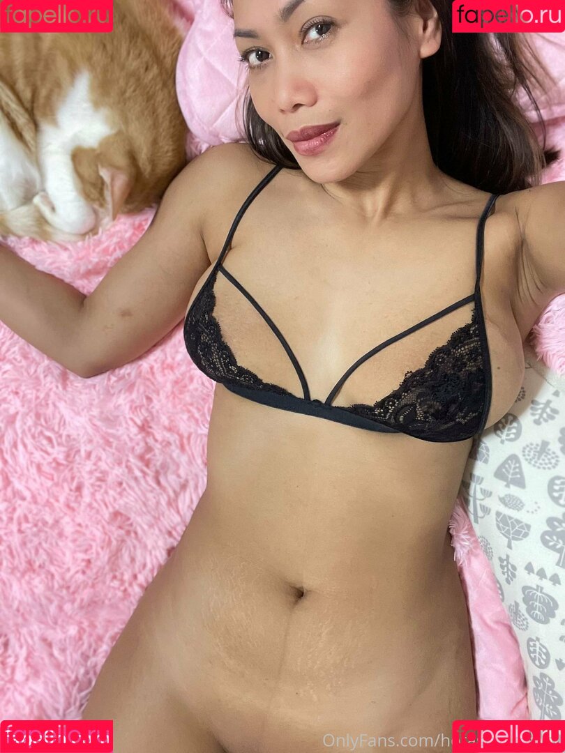 hotasiangranny Onlyfans Photo Gallery 