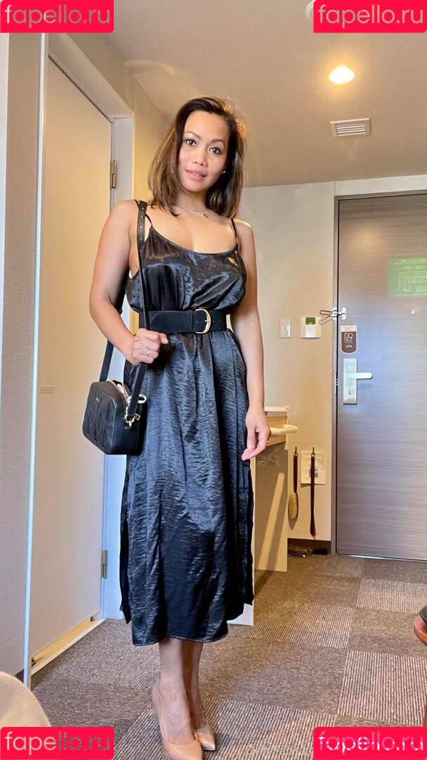 hotasiangranny Onlyfans Photo Gallery 