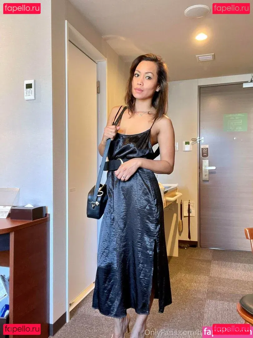 hotasiangranny Onlyfans Photo Gallery 