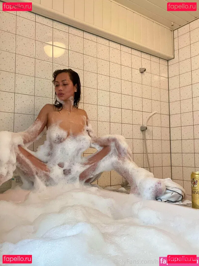 hotasiangranny Onlyfans Photo Gallery 