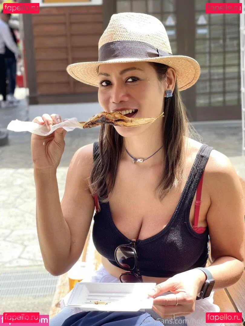 hotasiangranny Onlyfans Photo Gallery 