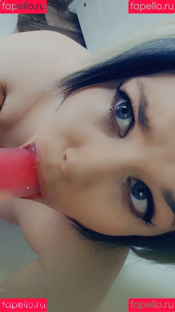 moonmomma369 Onlyfans Photo Gallery 