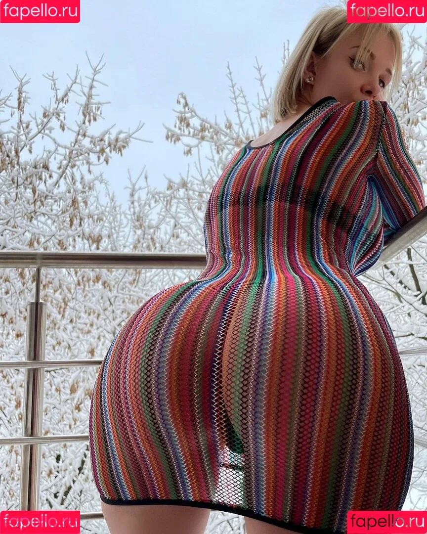 Lyubov Tomskaya Onlyfans Photo Gallery 
