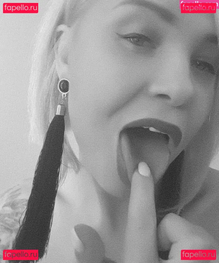 Lyubov Tomskaya Onlyfans Photo Gallery 