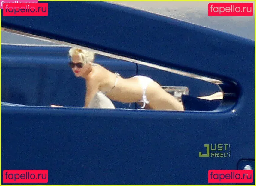 Gwen Stefani Onlyfans Photo Gallery 