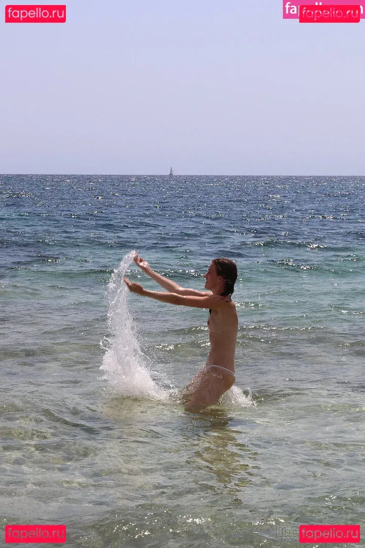 Microminimus Onlyfans Photo Gallery 