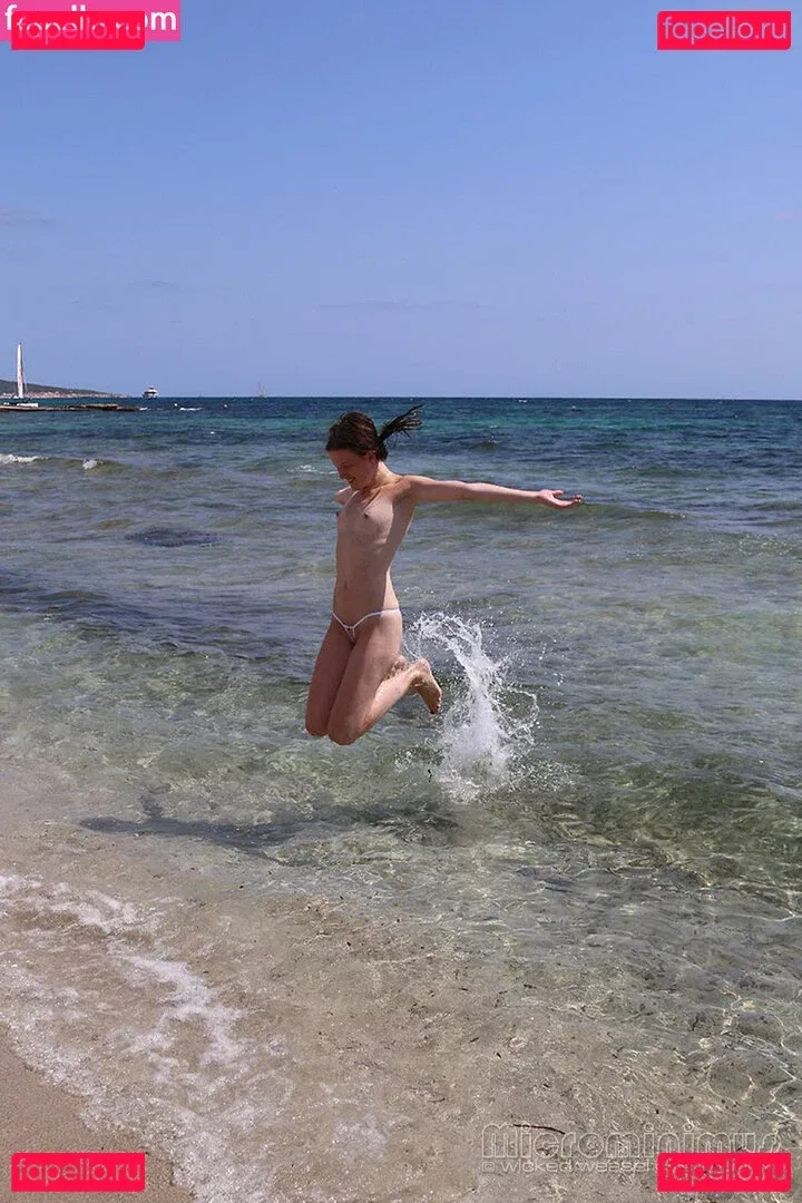 Microminimus Onlyfans Photo Gallery 