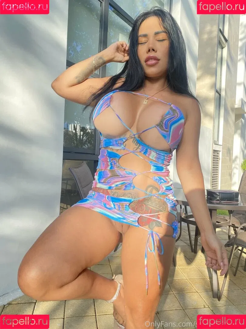 seelatinbeauty Onlyfans Photo Gallery 
