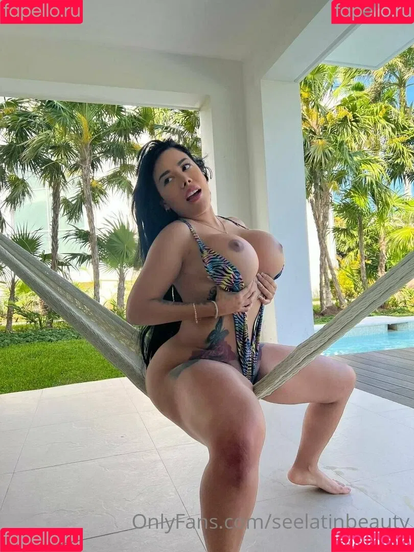 seelatinbeauty Onlyfans Photo Gallery 