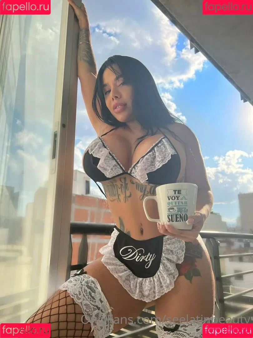 seelatinbeauty Onlyfans Photo Gallery 