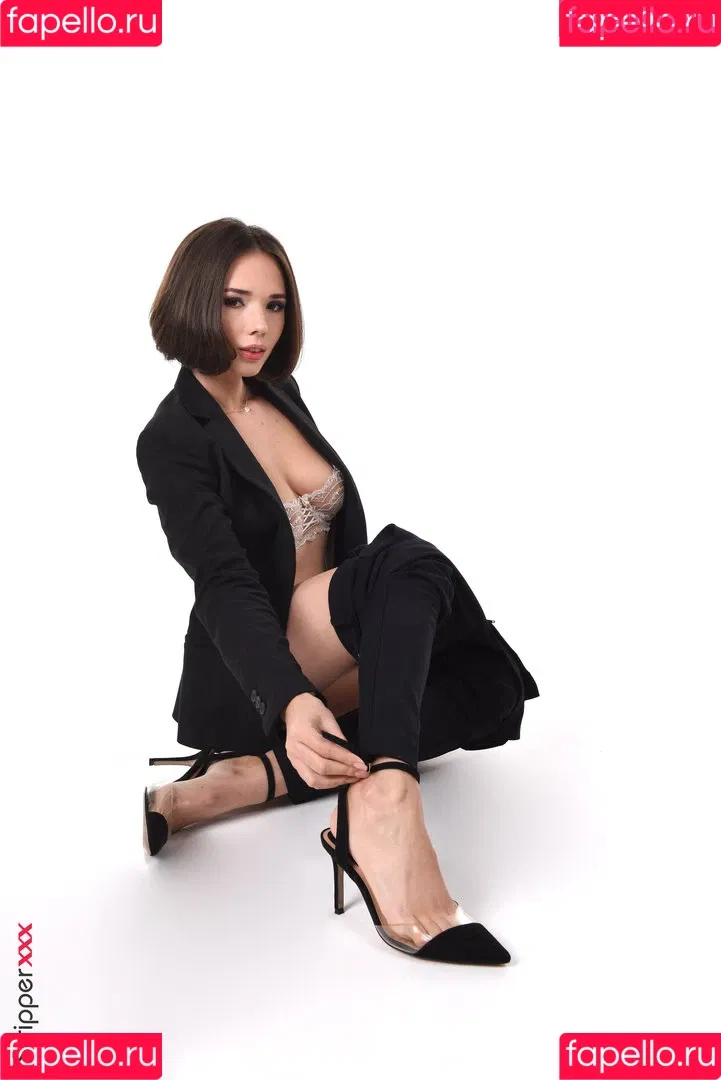 Eve Sweet Onlyfans Photo Gallery 