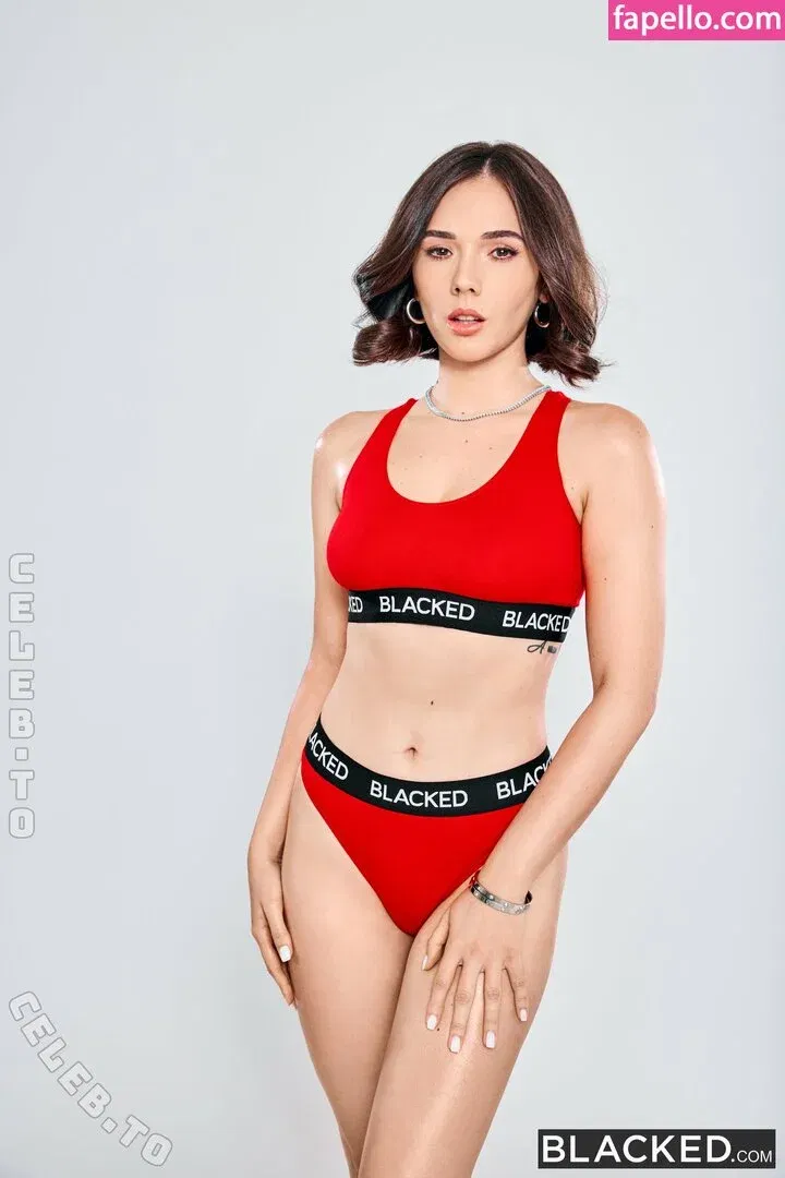 Eve Sweet Onlyfans Photo Gallery 