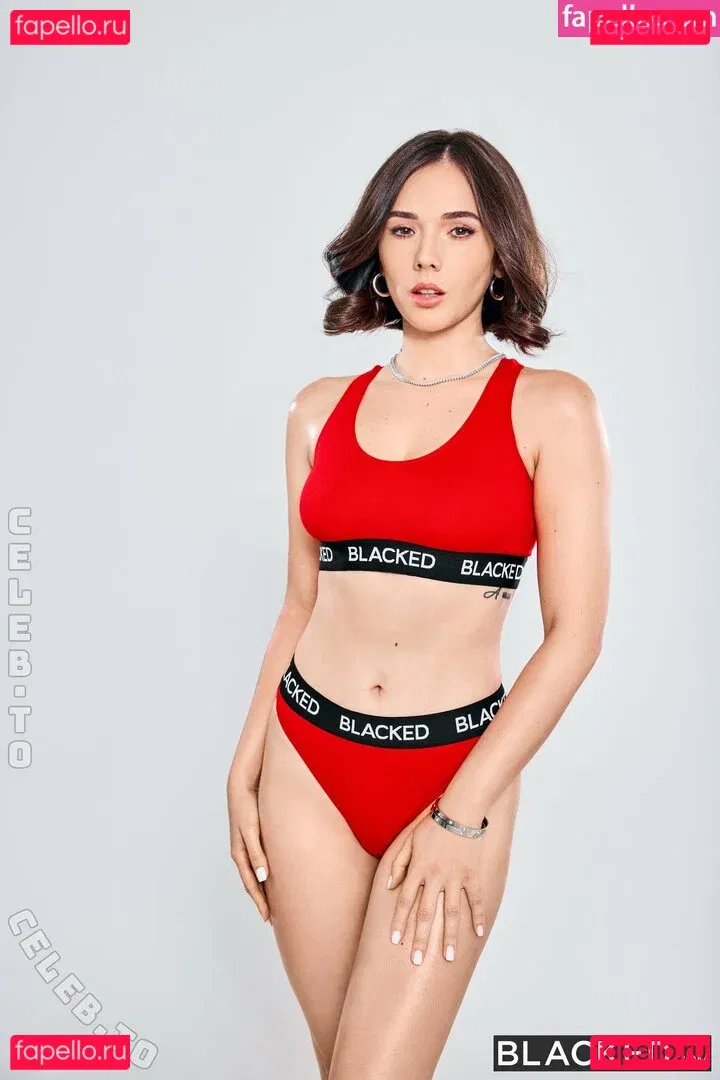 Eve Sweet Onlyfans Photo Gallery 