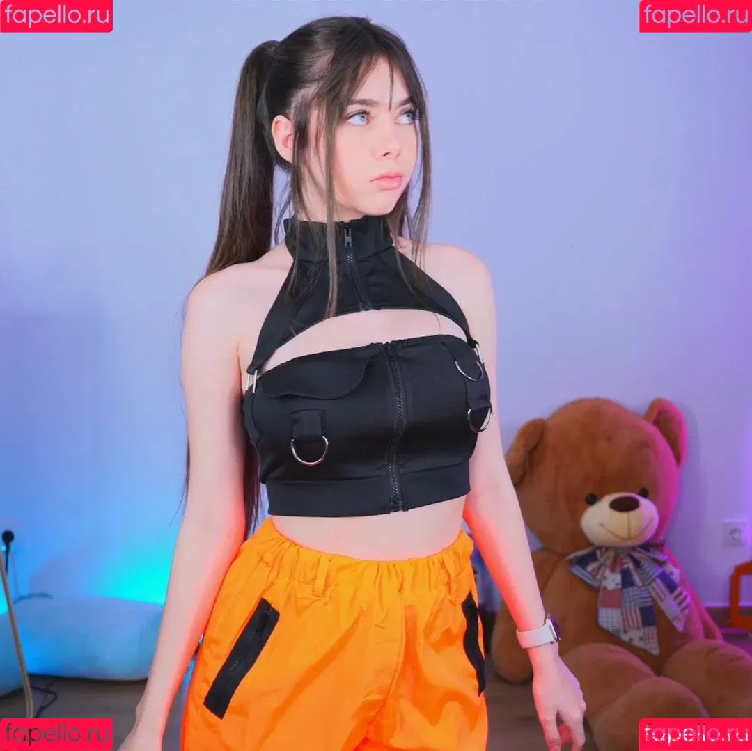 IJenz Onlyfans Photo Gallery 