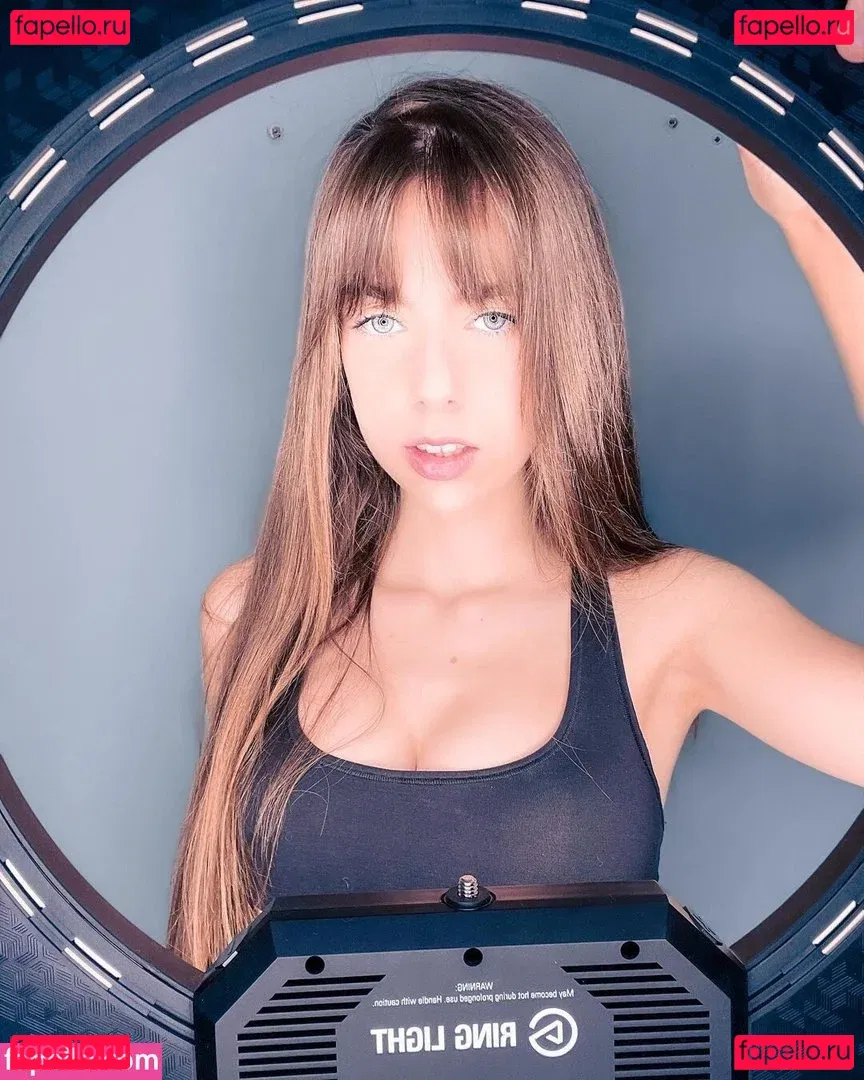 IJenz Onlyfans Photo Gallery 