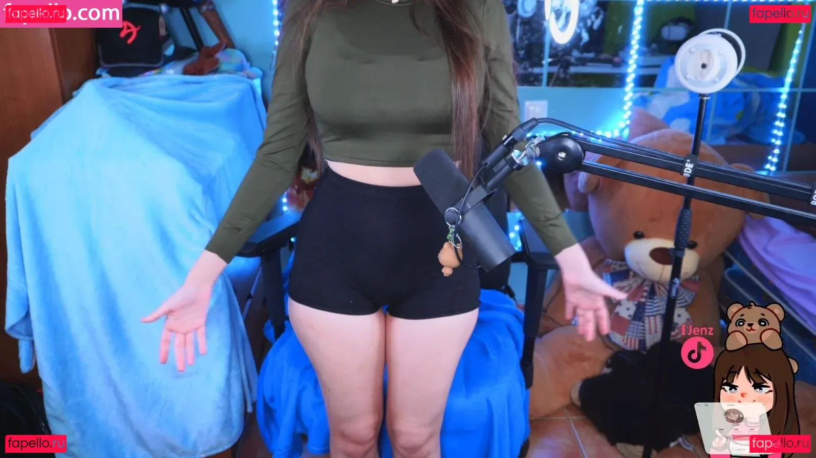 IJenz Onlyfans Photo Gallery 