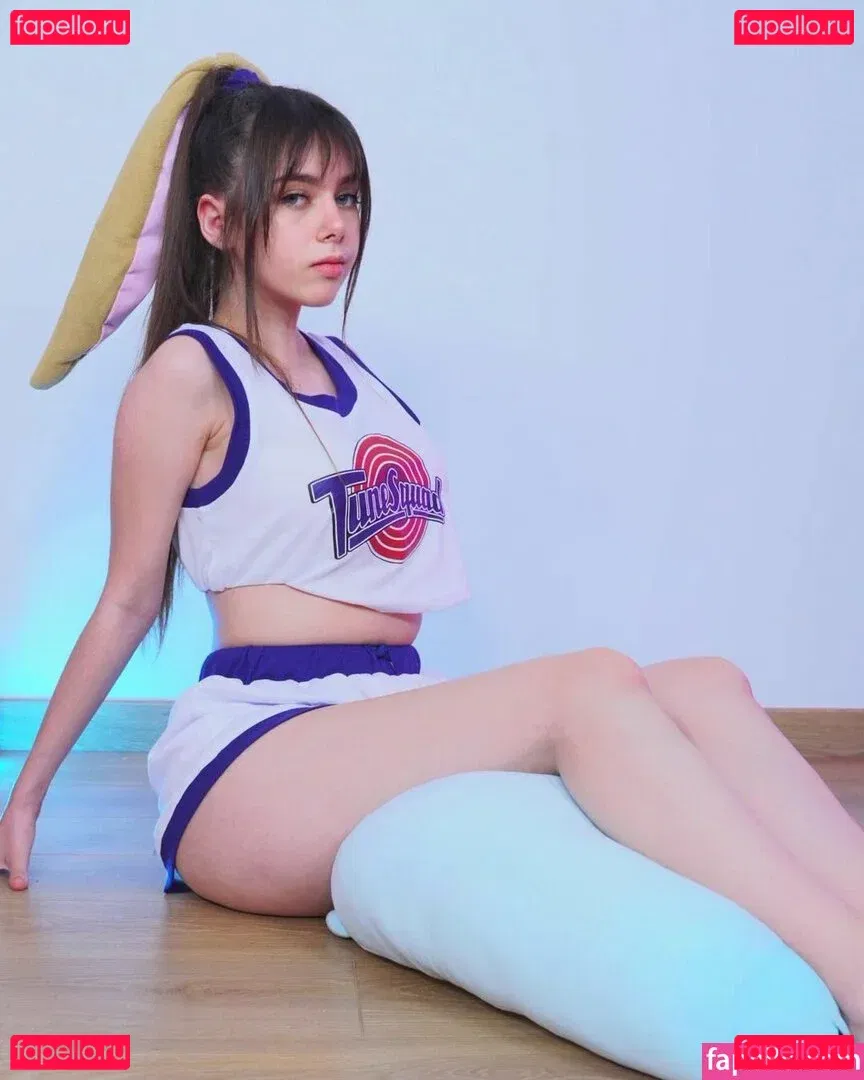 IJenz Onlyfans Photo Gallery 