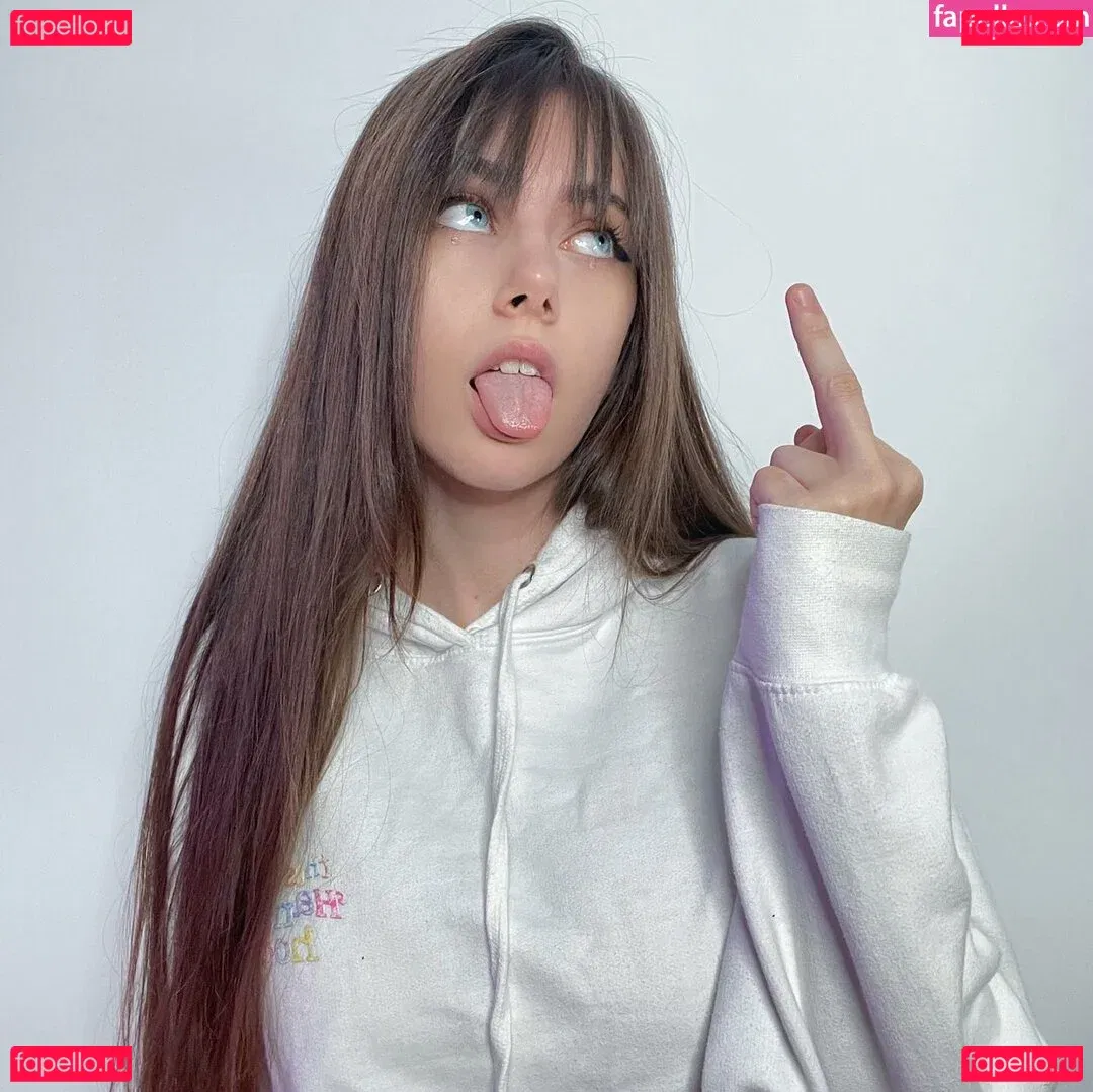 IJenz Onlyfans Photo Gallery 