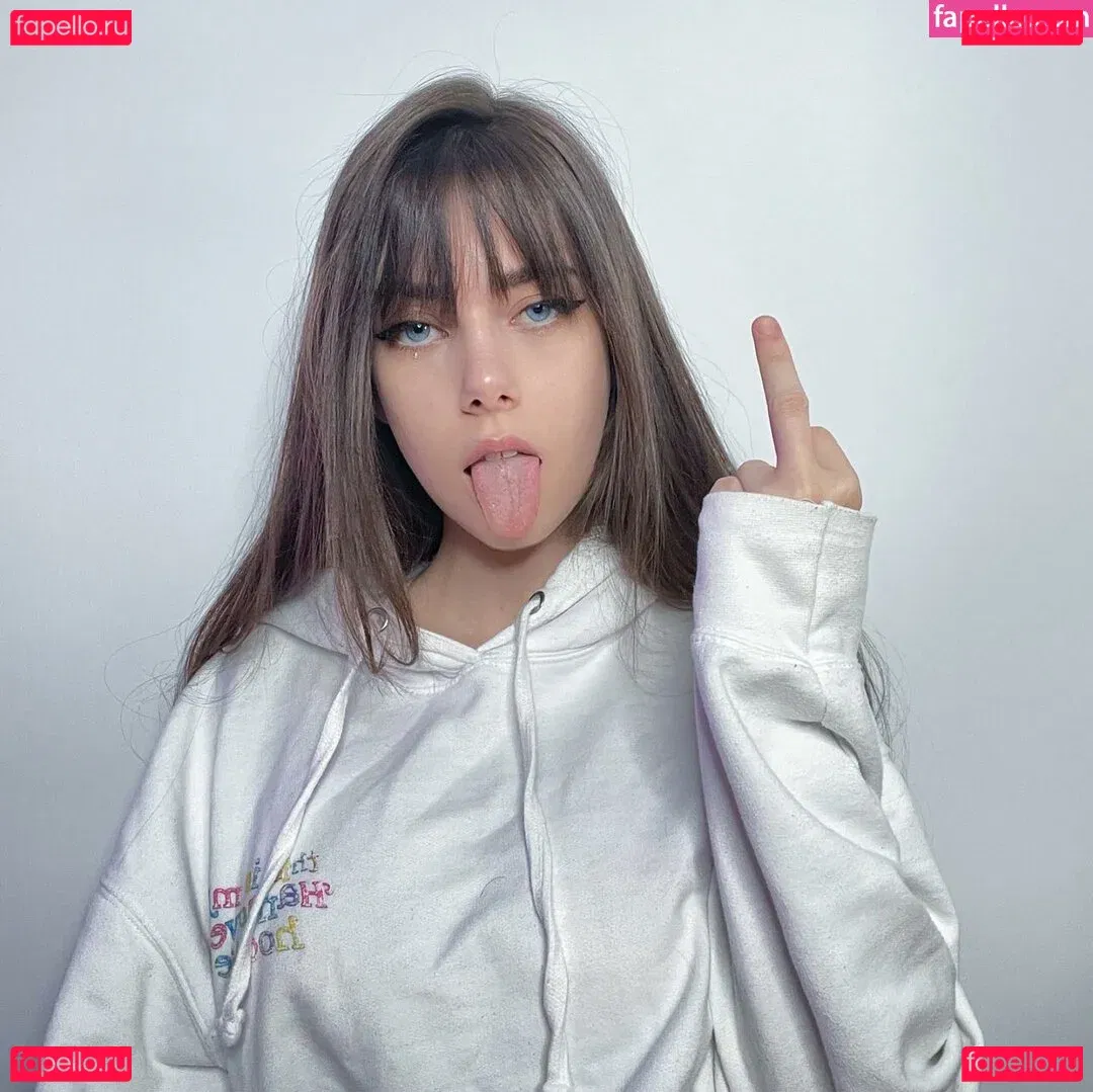 IJenz Onlyfans Photo Gallery 