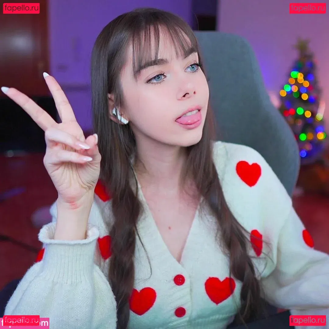 IJenz Onlyfans Photo Gallery 