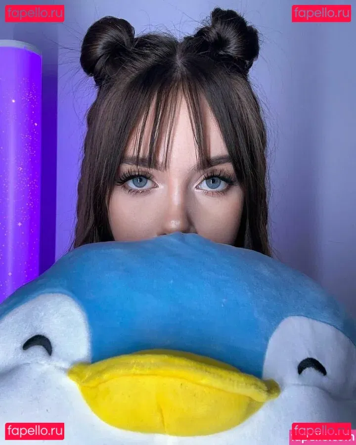 IJenz Onlyfans Photo Gallery 