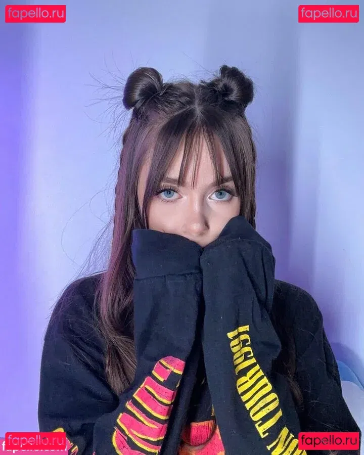 IJenz Onlyfans Photo Gallery 