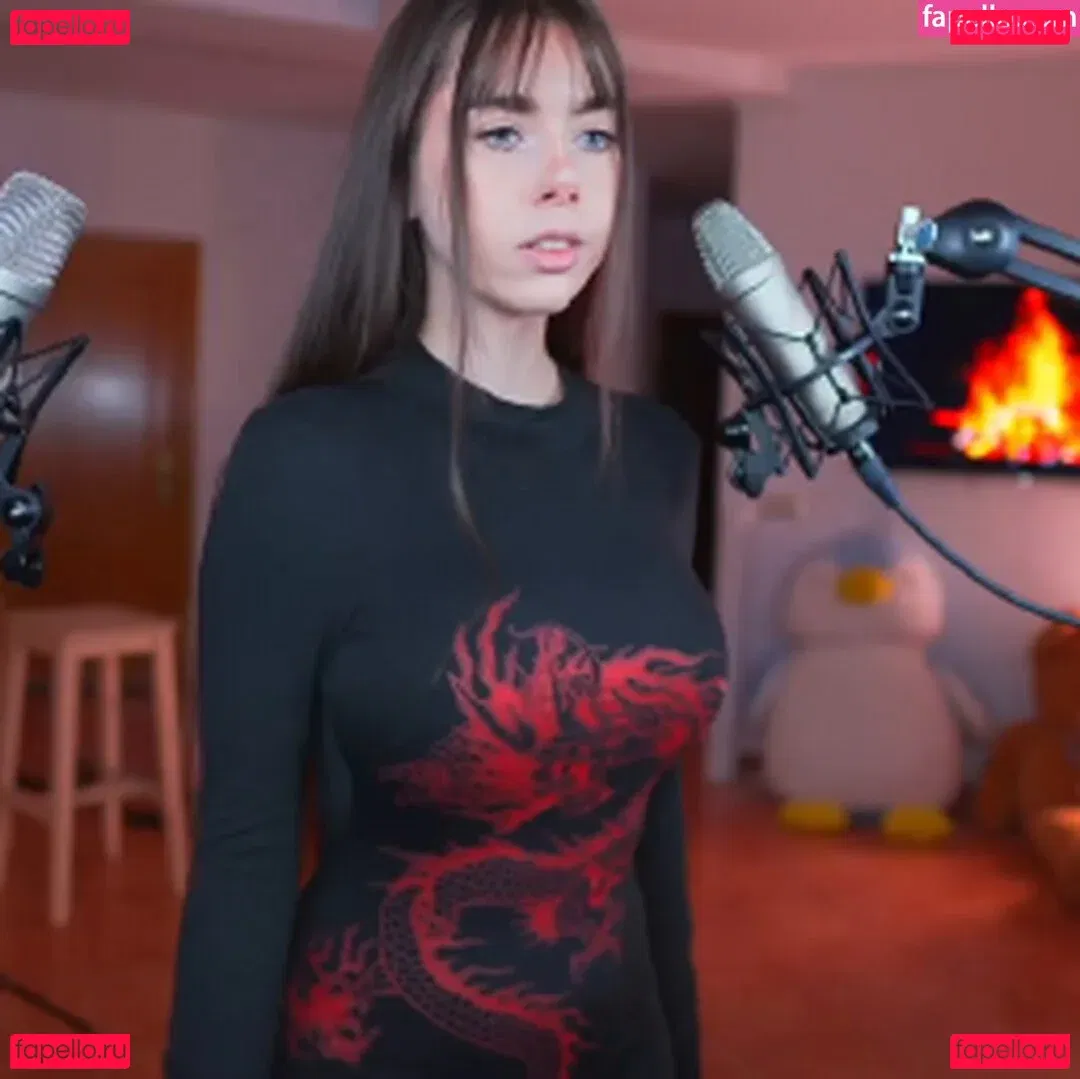 IJenz Onlyfans Photo Gallery 