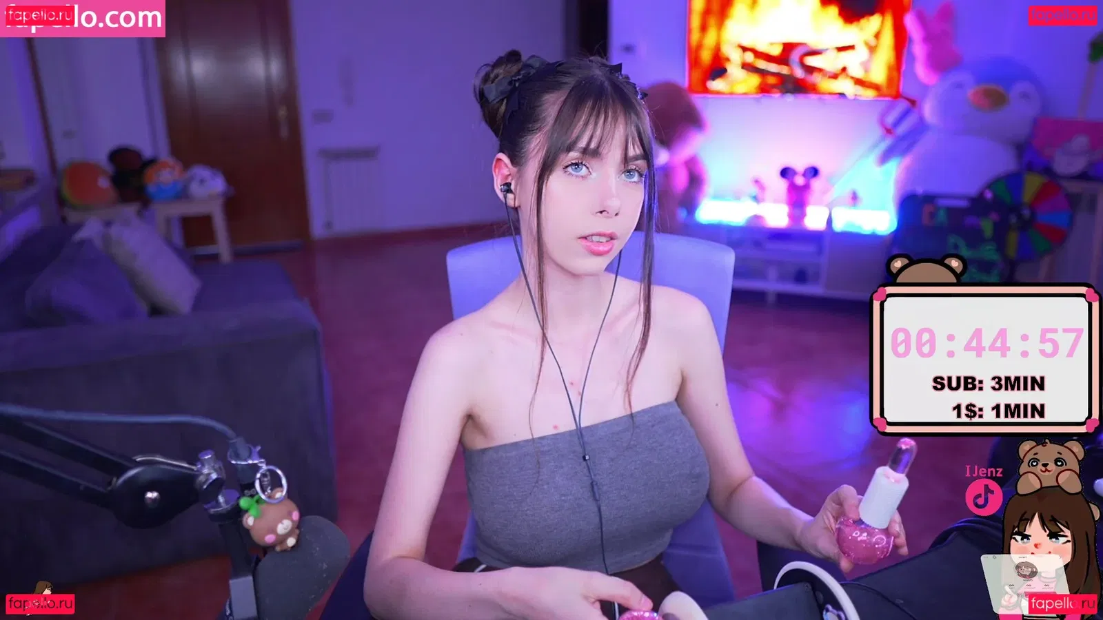 IJenz Onlyfans Photo Gallery 