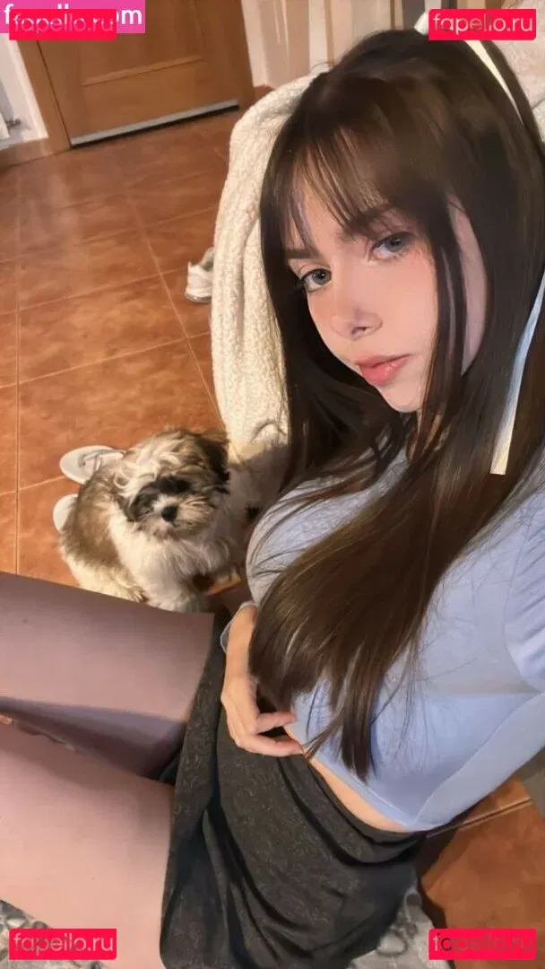 IJenz Onlyfans Photo Gallery 