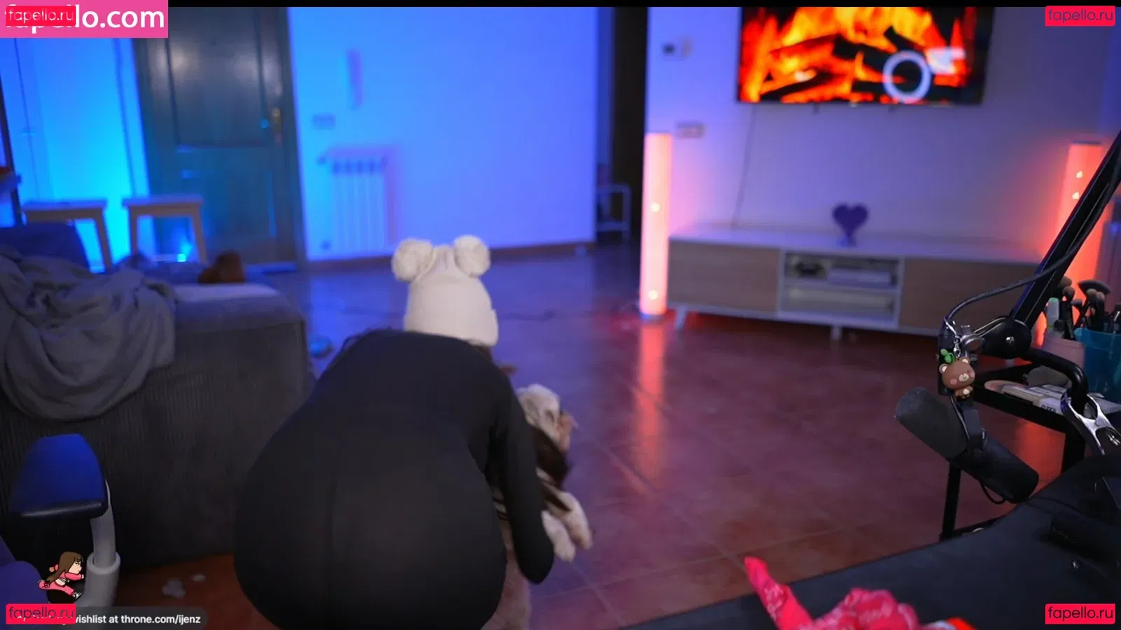 IJenz Onlyfans Photo Gallery 