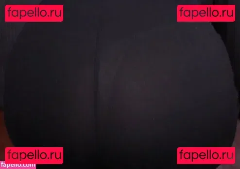 IJenz Onlyfans Photo Gallery 