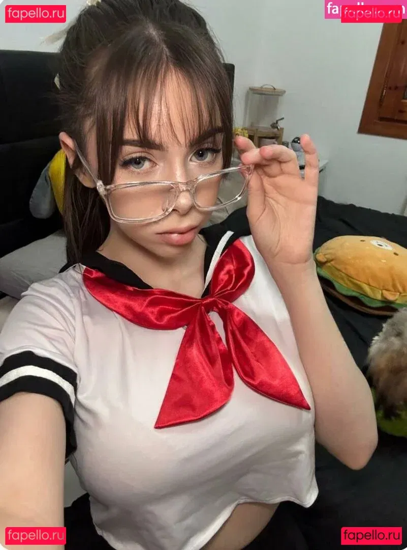 IJenz Onlyfans Photo Gallery 