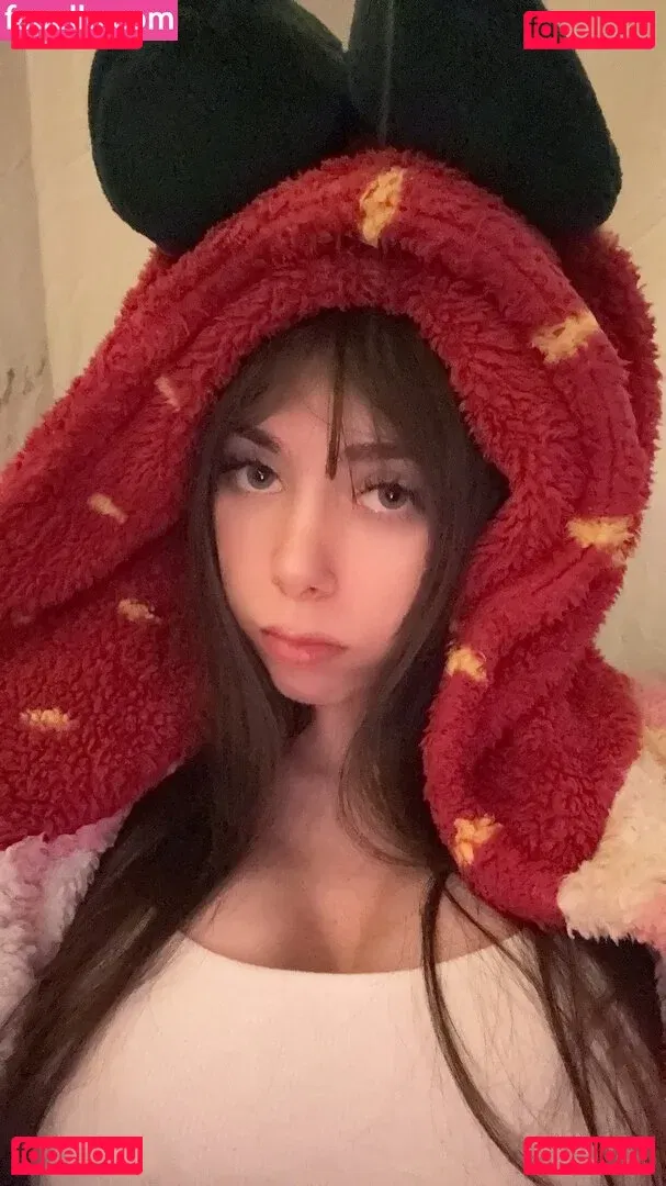 IJenz Onlyfans Photo Gallery 