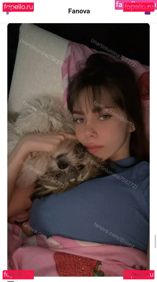 IJenz Onlyfans Photo Gallery 