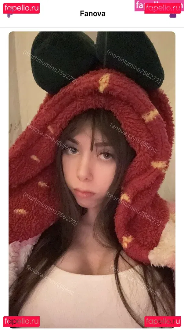 IJenz Onlyfans Photo Gallery 