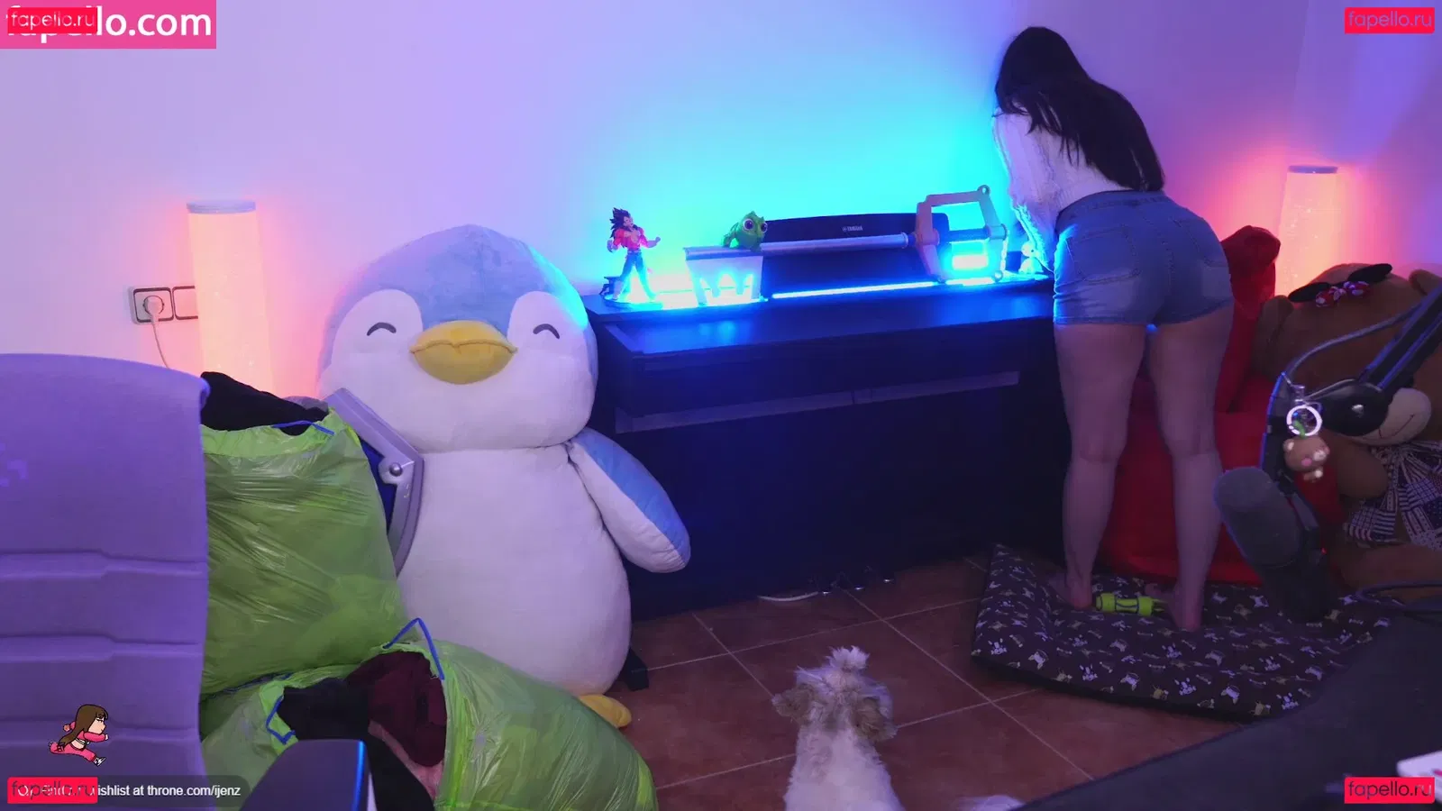 IJenz Onlyfans Photo Gallery 