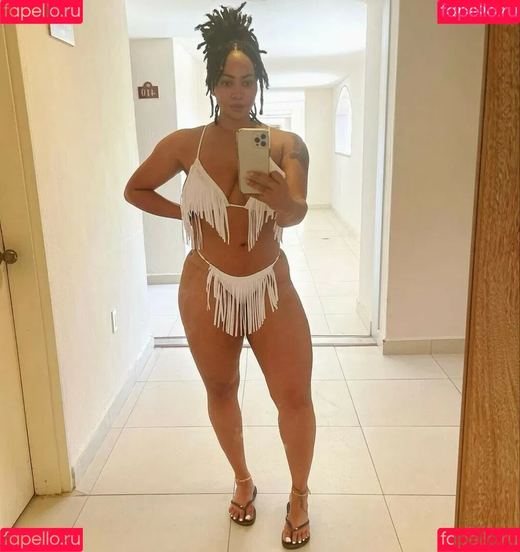 God Beth Onlyfans Photo Gallery 