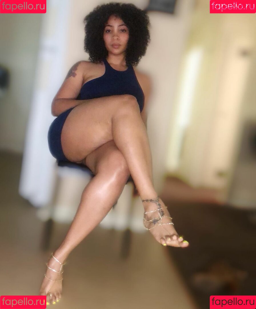 God Beth Onlyfans Photo Gallery 