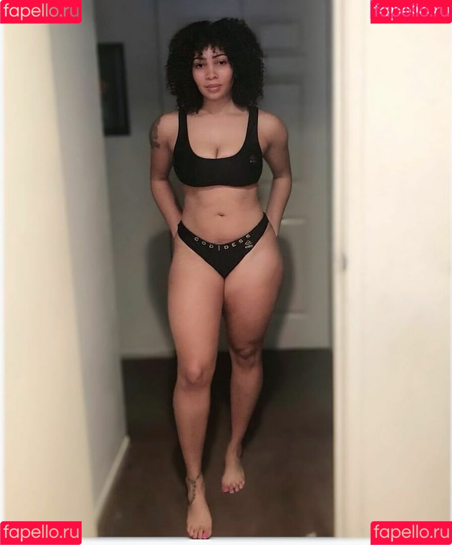 God Beth Onlyfans Photo Gallery 