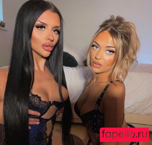 laurawaifuu Onlyfans Photo Gallery 